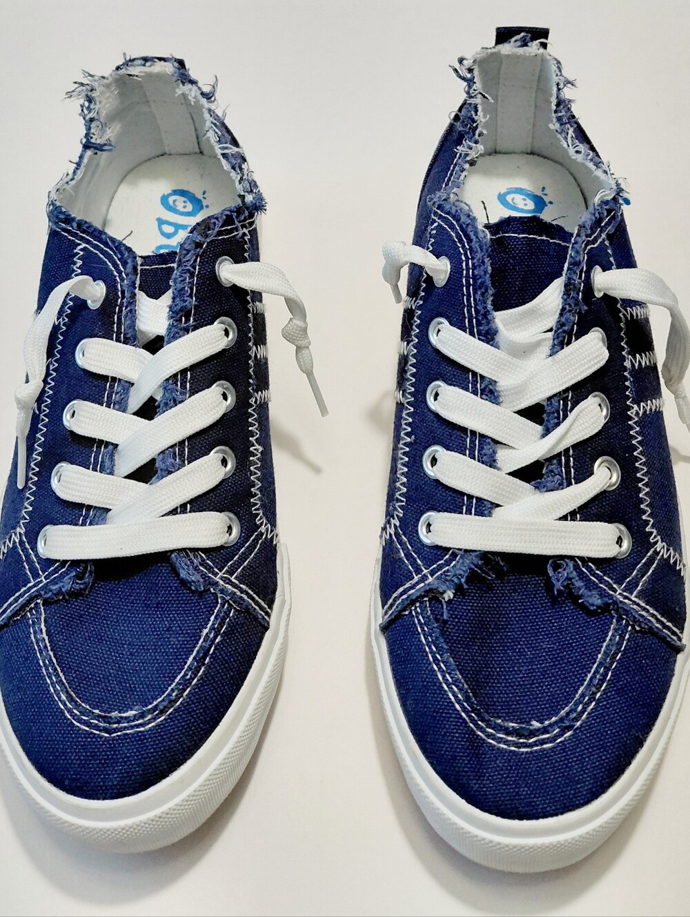 OBTAOM Women's  Navy Distressed  Canvas Lace-Up Sneakers Size 8
